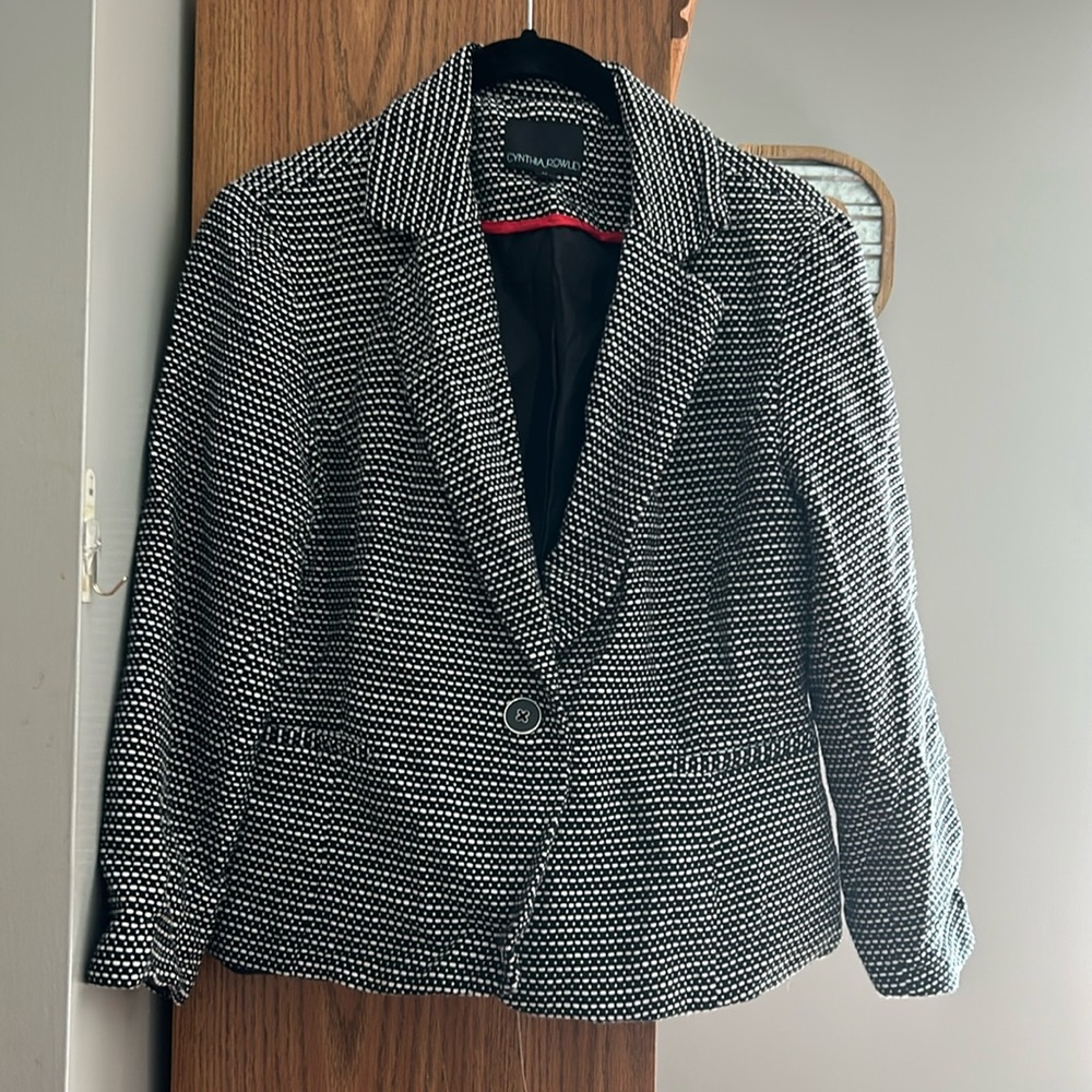 3/4 length sleeve blazer